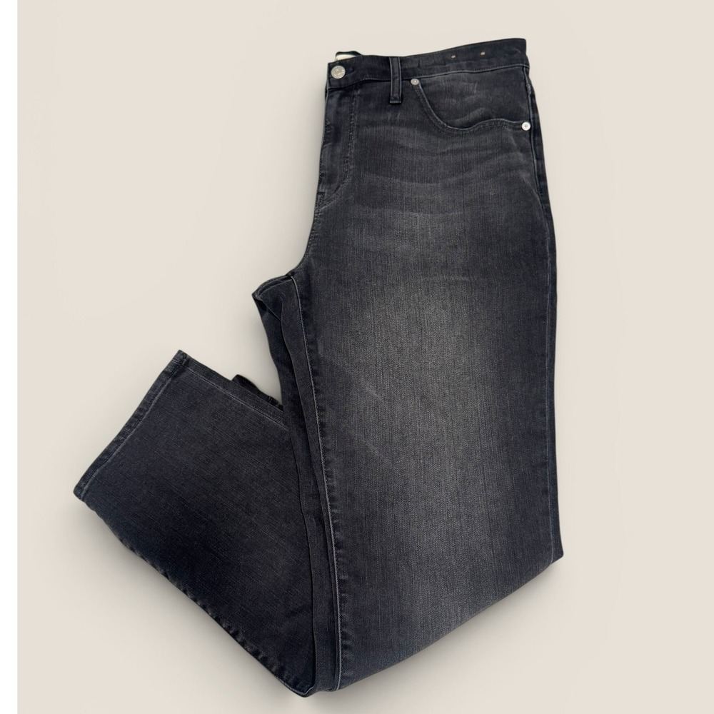 Madewell The Slim Boyjean Faded Black High Rise Denim Jean Size 32/14 Lunar Wash
